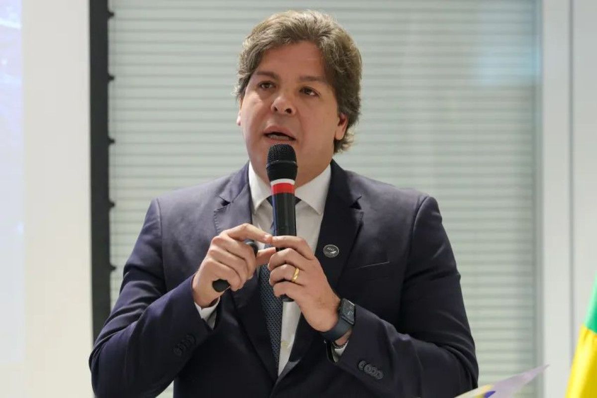Ministério das Comunicações e Anatel retomam leilão da faixa de 700 MHz para ampliar conectividade em áreas rurais e rodovias do país