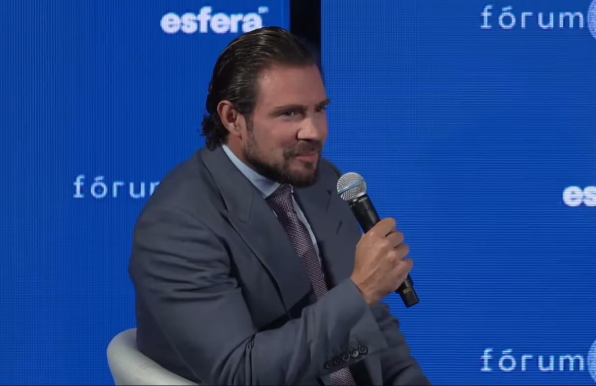 PF faz buscas em endereços ligados ao dono do Banco Master