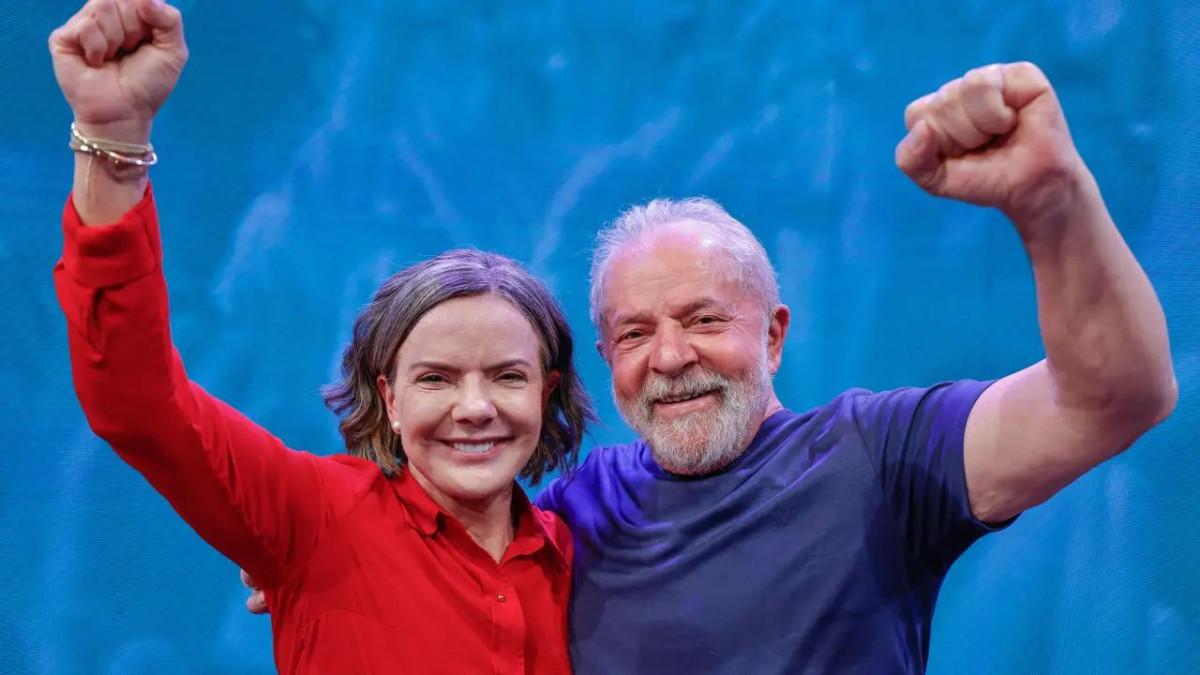 Lula pede estudo para reduzir juros do cartão de crédito e conter endividamento