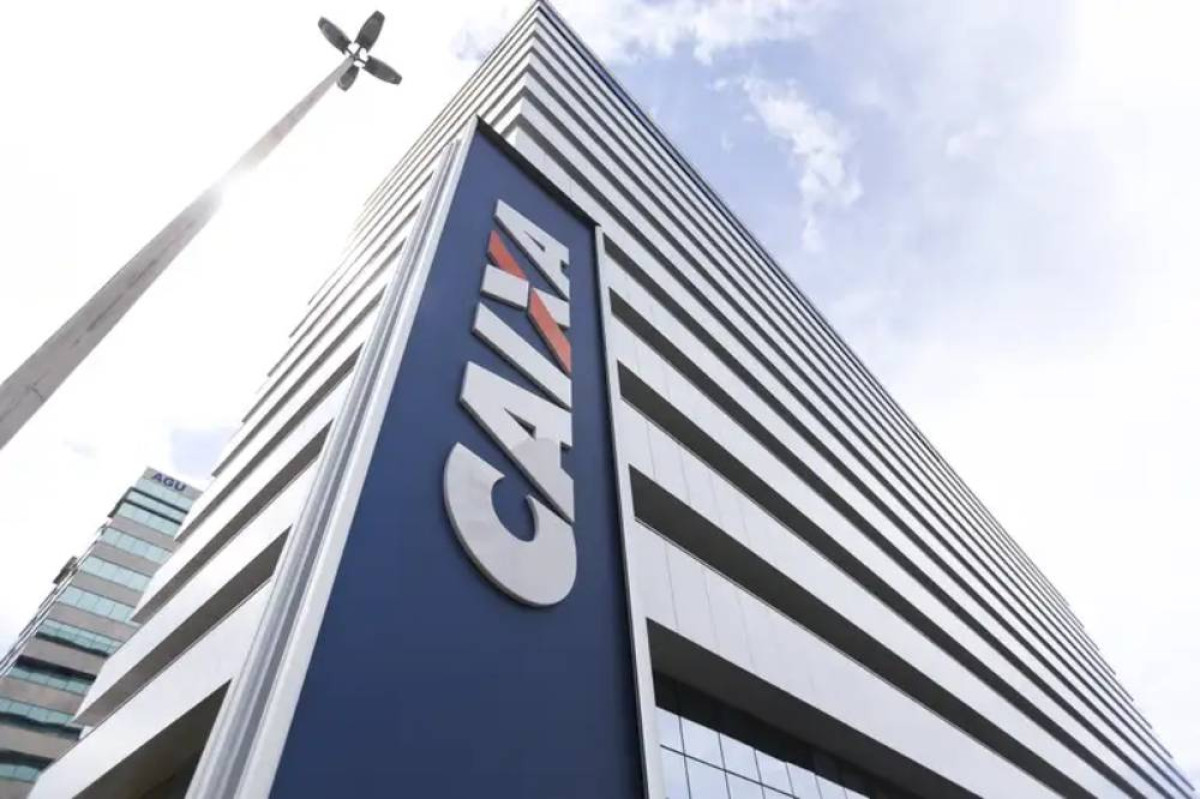 Caixa pede criação de 55 cargos e três diretorias ao governo