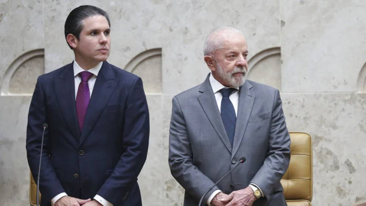 Apoio de Lula a Veneziano gera desconforto em Hugo Motta