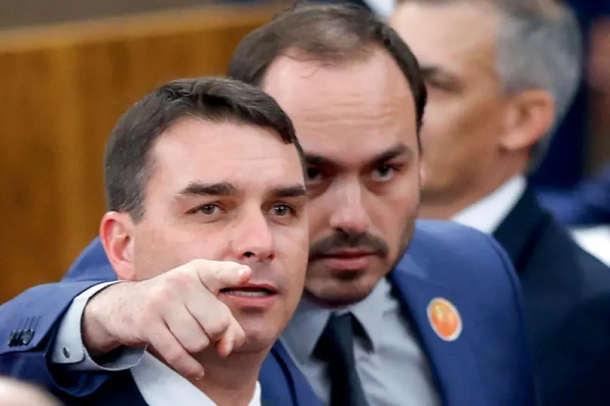 Carlos Bolsonaro diz ter ‘renascido’ em SC ao lançar pré-candidatura