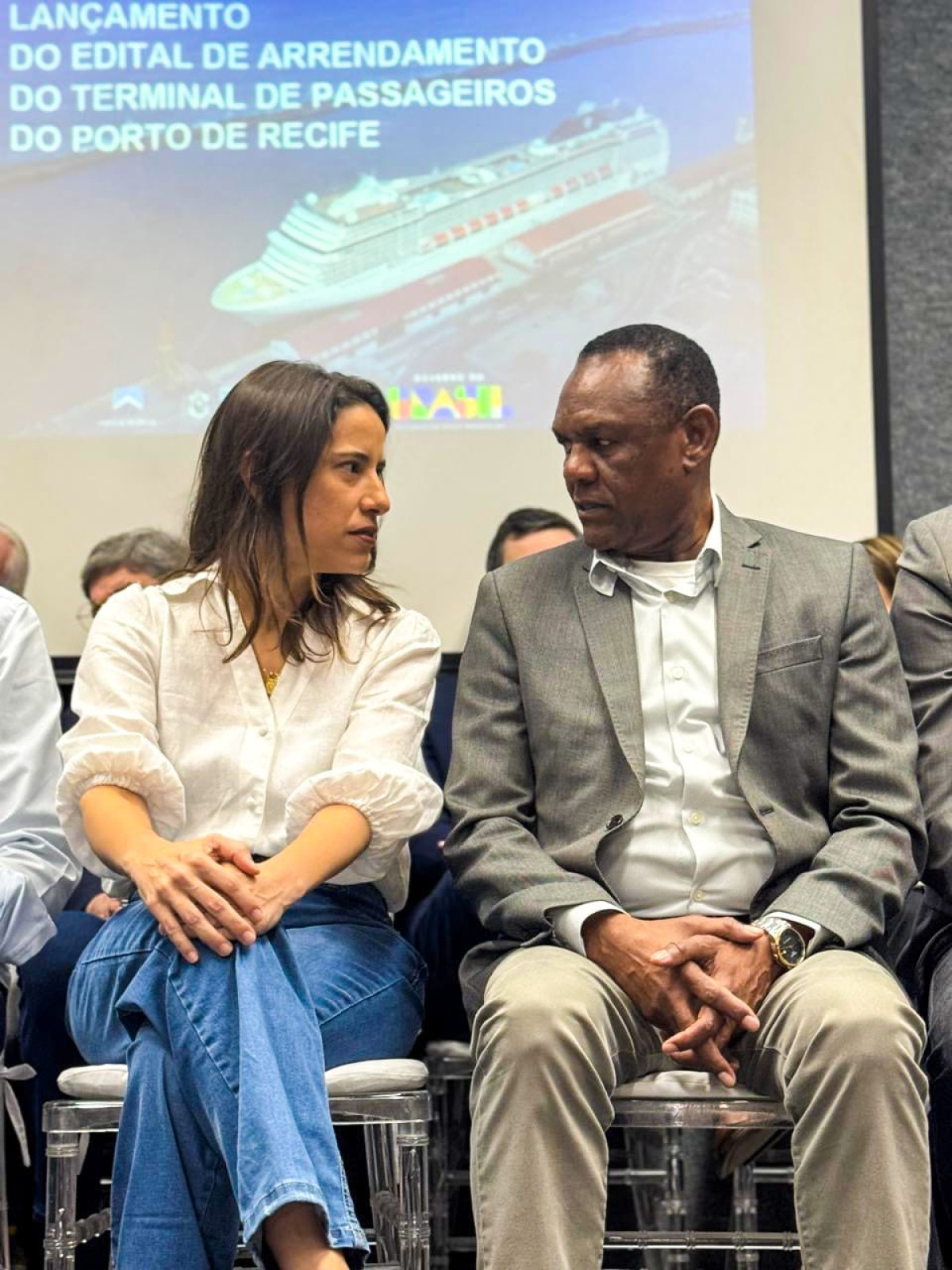 Ossesio Silva participa com Raquel Lyra e Silvio Costa Filho da assinatura de benefícios para o Porto do Recife