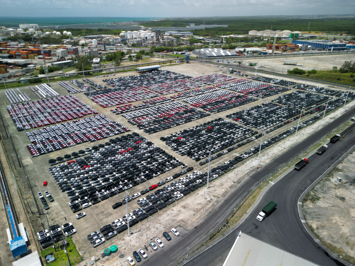 Suape recebe aval da Antaq para licitar Terminal de Veículos 