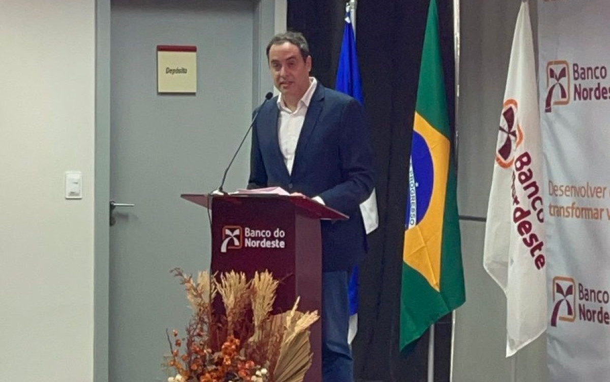 Paulo Câmara afirma que Banco do Nordeste destinou mais de R$ 2 bilhões a pequenos empreendedores em Pernambuco