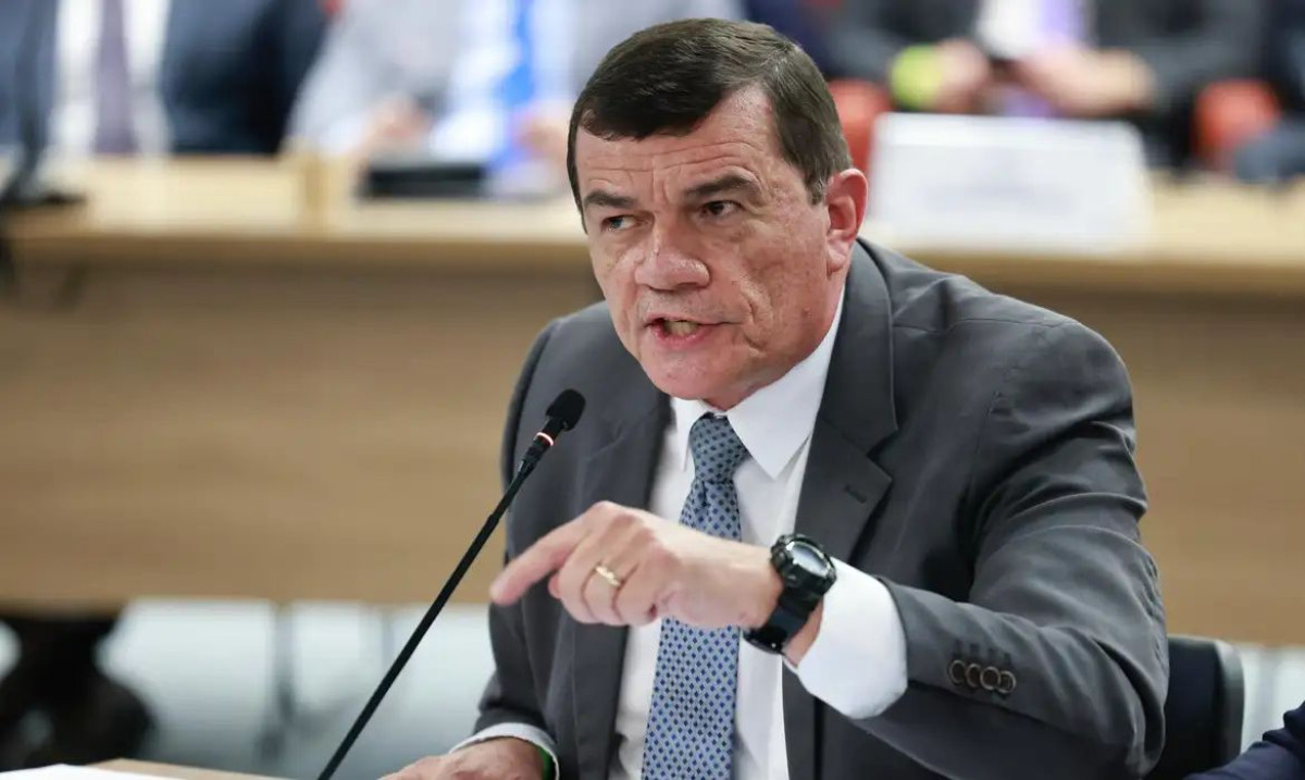 Moraes autoriza general Paulo Sérgio a fazer o Enem 2026
