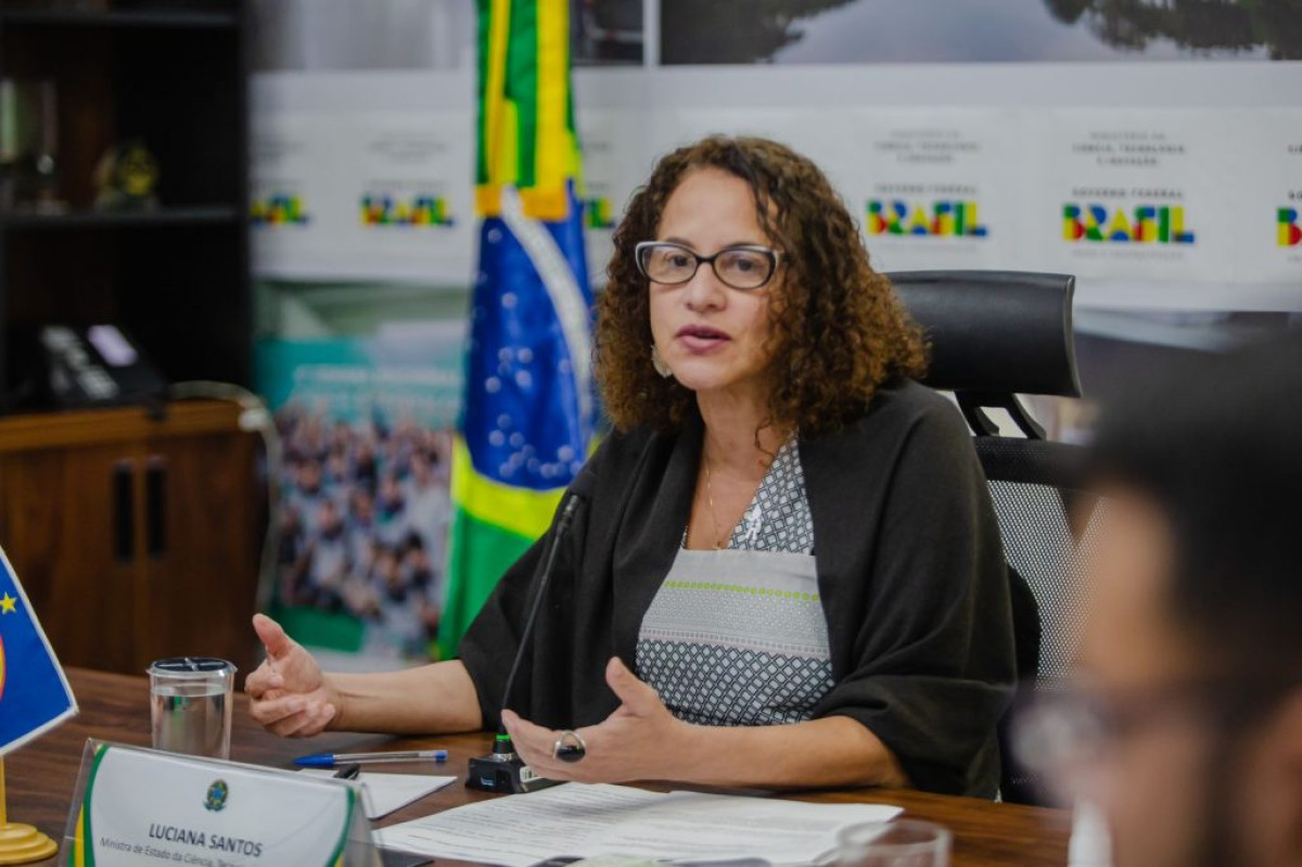 Ministra Luciana Santos lança Mais Ciência na Escola no Recife