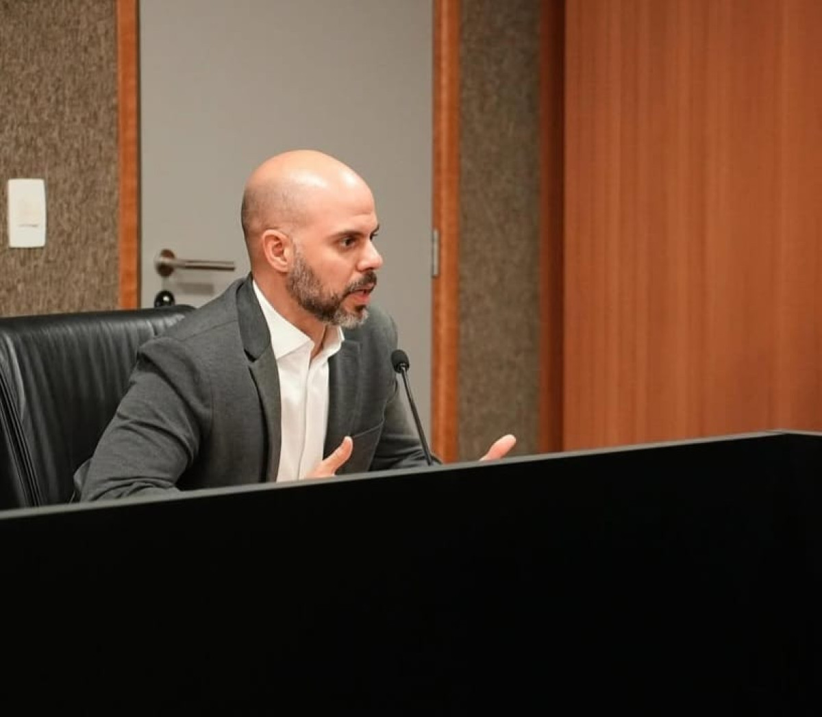 Romero Sales Filho destaca a importância da criação de políticas públicas voltadas para as pessoas com deficiência Física
