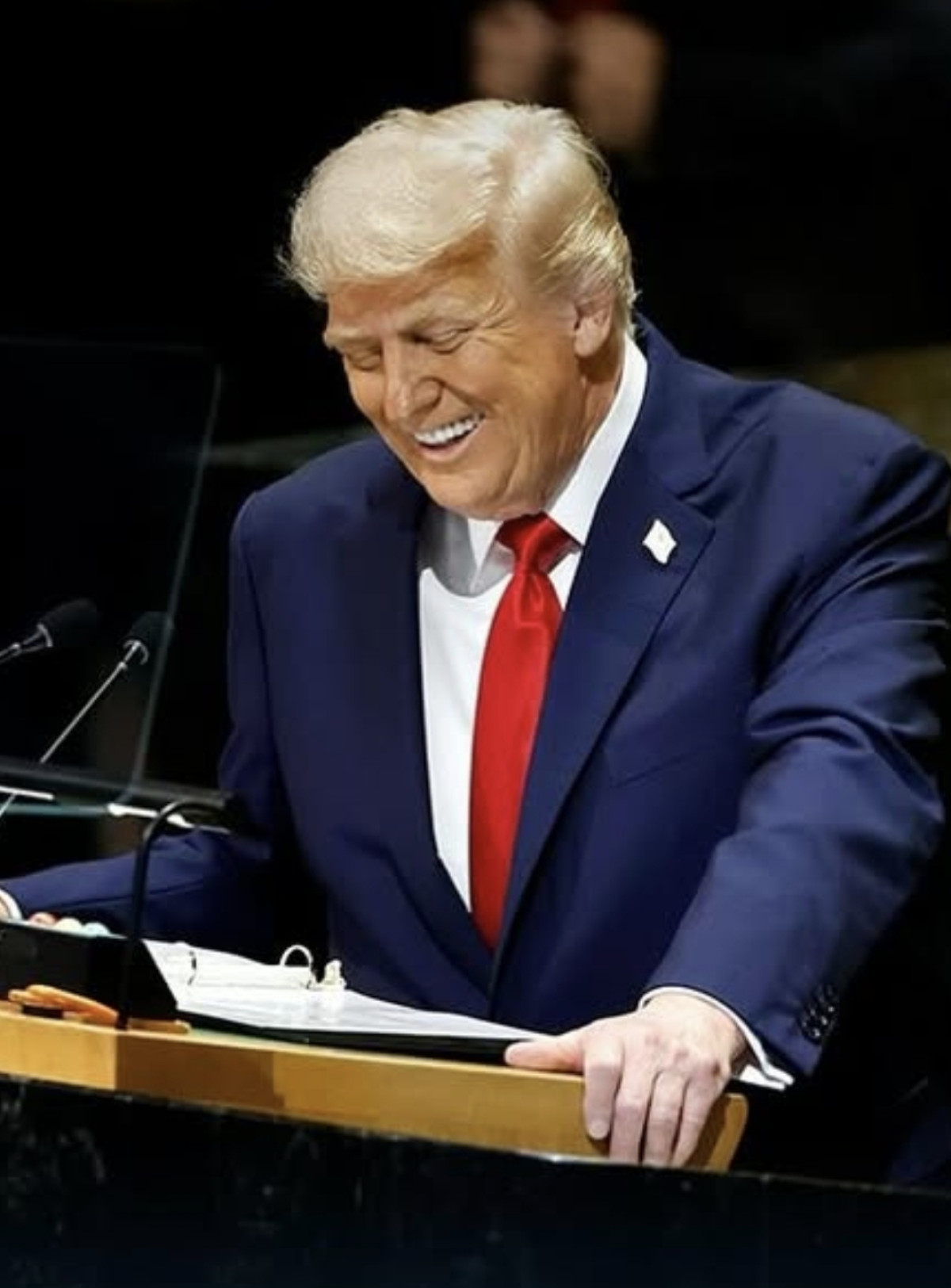 Trump parabeniza Lula por aniversário de 80 anos: "É um cara muito  vigoroso"