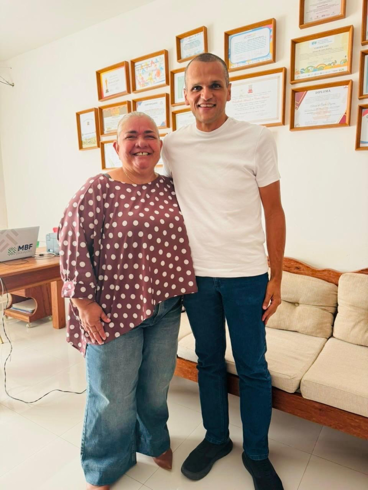 ADRIANA BEZERRA REFORÇA GRUPO DE JANJÃO EM GARANHUNS E AMPLIA FORÇA POLÍTICA PARA 2026