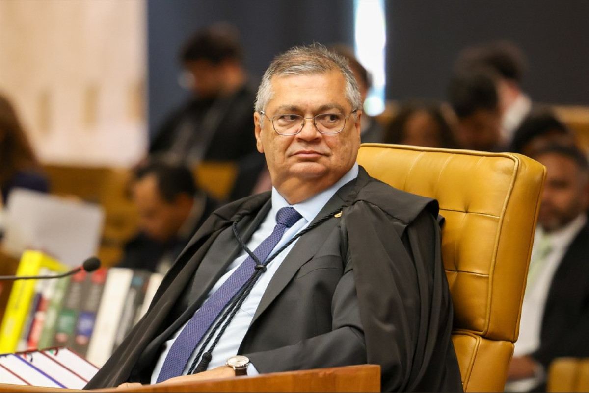 Dino determina anulação de emendas indicadas por dirigentes partidários
