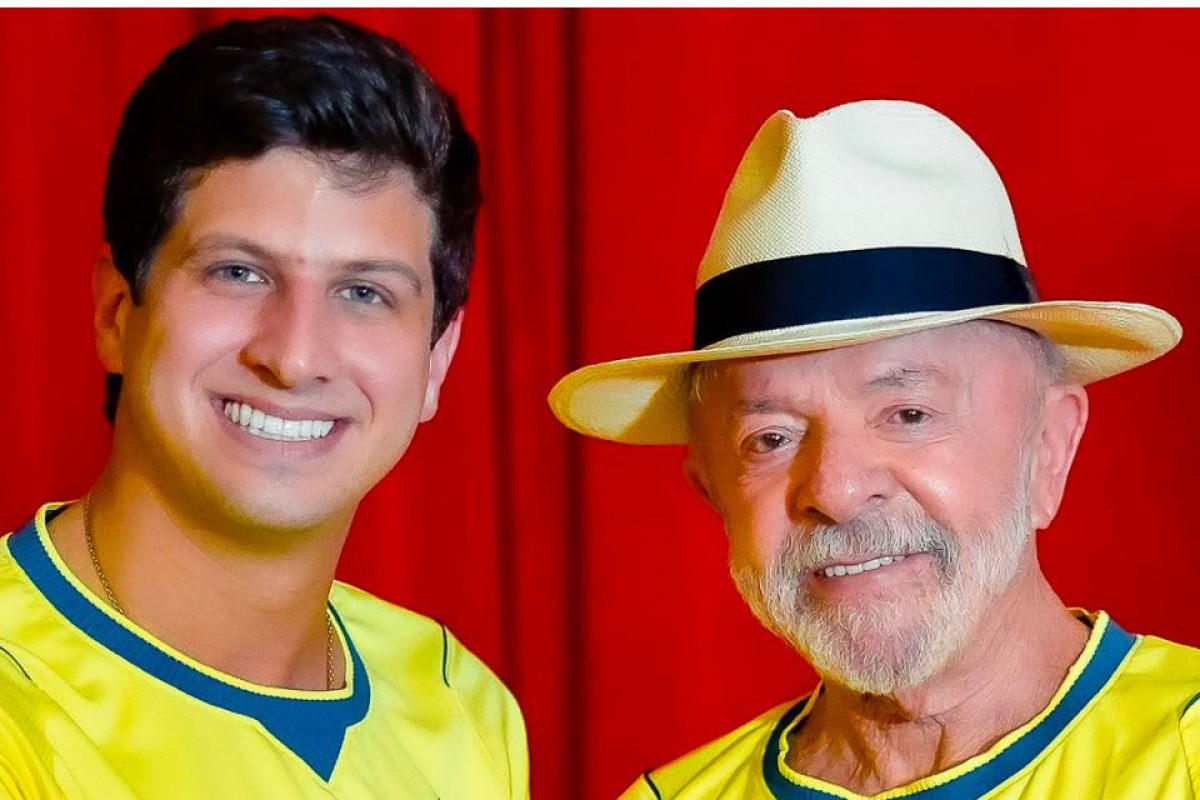 João Campos e Lula assistem juntos ao jogo do Brasil no Alvorada e reforçam alinhamento político