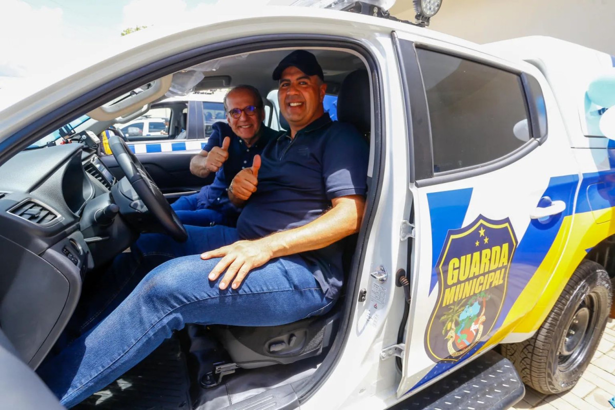 Prefeito Marcone Santos amplia proteção de São Vicente Férrer e entrega de drones, câmeras e duas viaturas 0 km à Guarda Municipal
