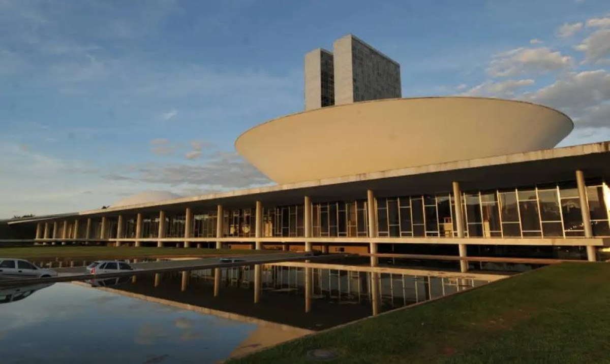 Congresso promulga LDO de 2027 com salário mínimo de R$ 1.717