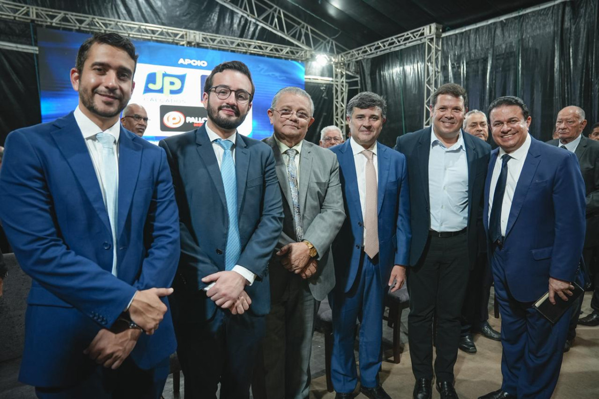 Eduardo da Fonte, Lula da Fonte e Pastor Adalto Santos participam da Cruzada Evangelística em Palmares
